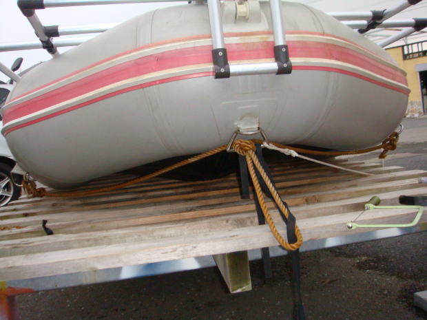 ゴムボート 艤装 バウハンドルの補強